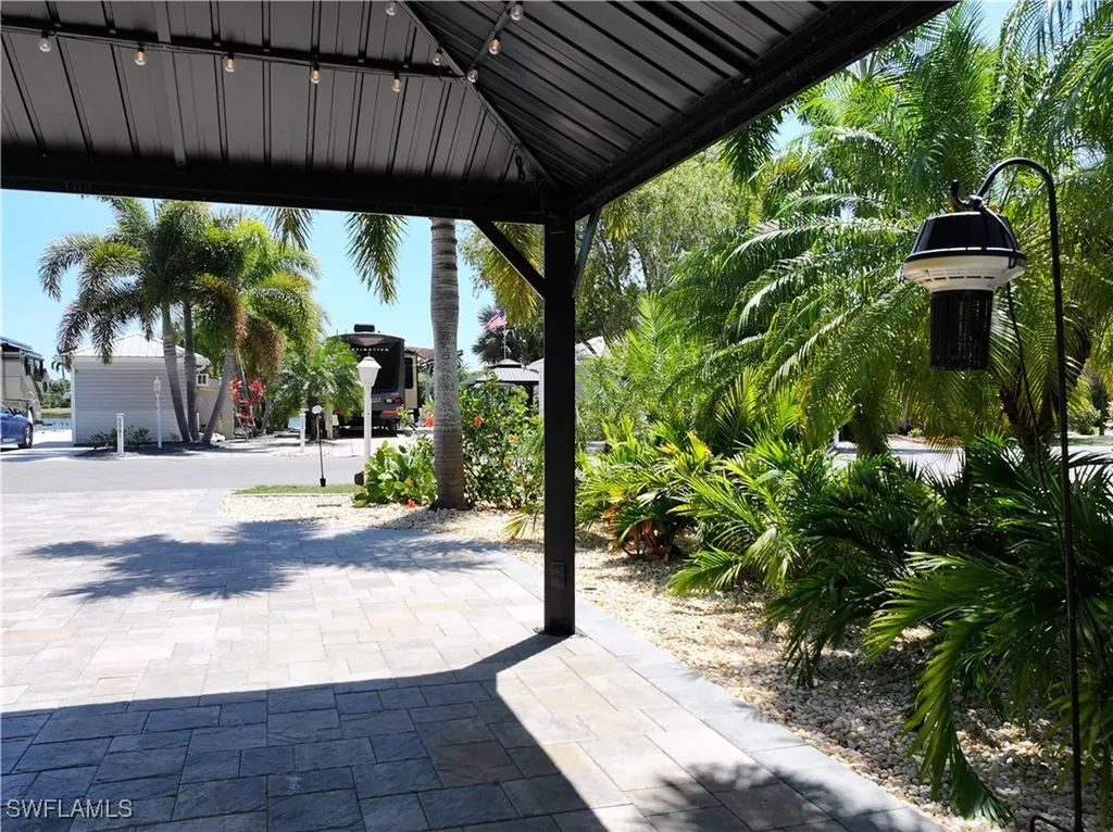 5600 Cypress Woods Resort Drive Fort Myers FL 33905