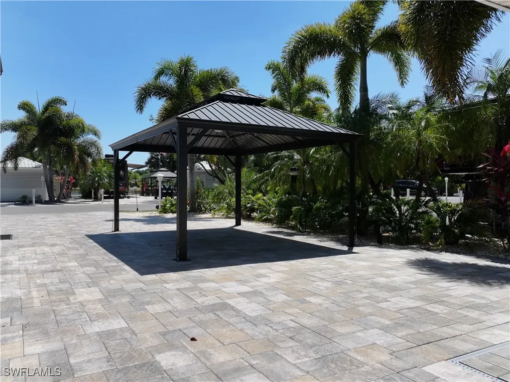 5600 Cypress Woods Resort Drive Fort Myers FL 33905