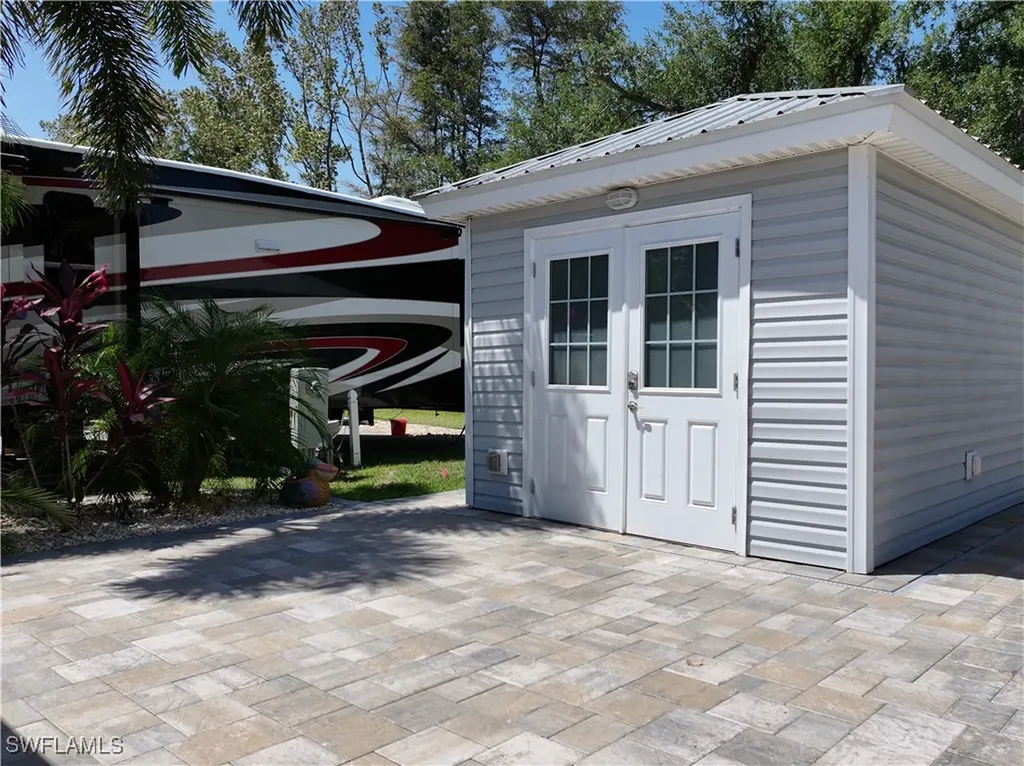 5600 Cypress Woods Resort Drive Fort Myers FL 33905