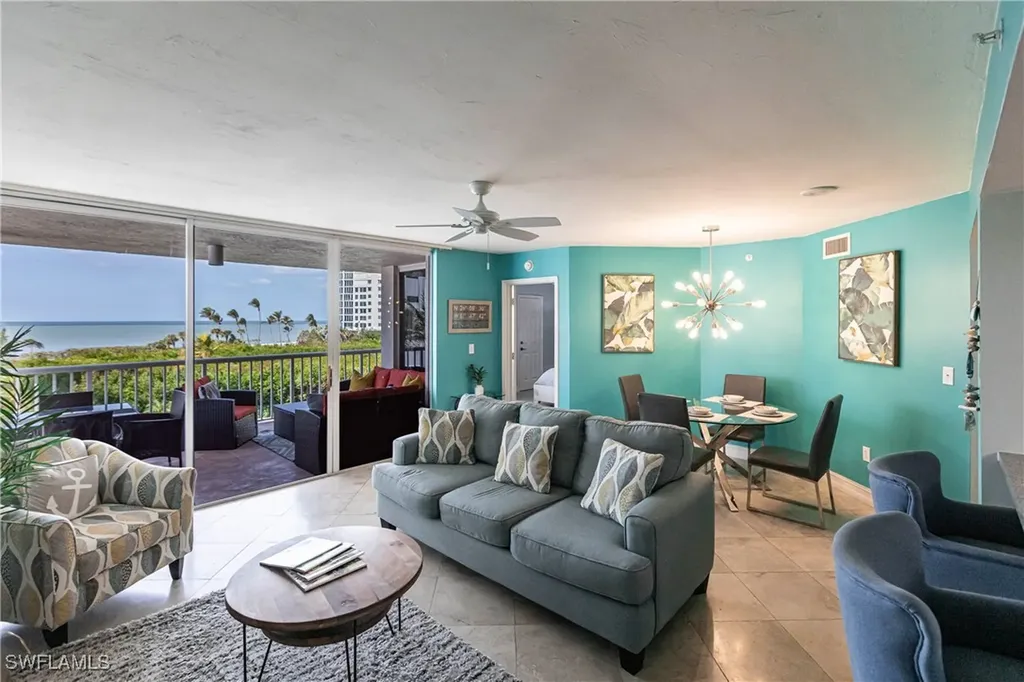 40 Seagate Drive Naples FL 34103