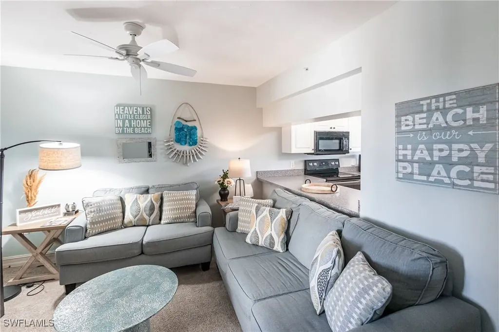40 Seagate Drive Naples FL 34103