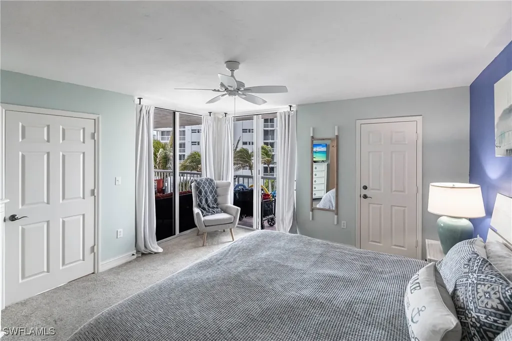 40 Seagate Drive Naples FL 34103