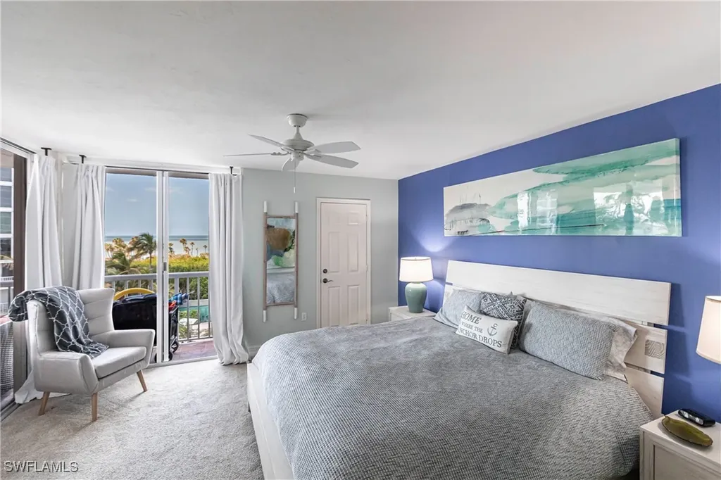 40 Seagate Drive Naples FL 34103