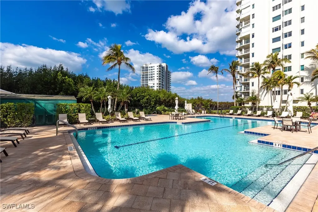 40 Seagate Drive Naples FL 34103