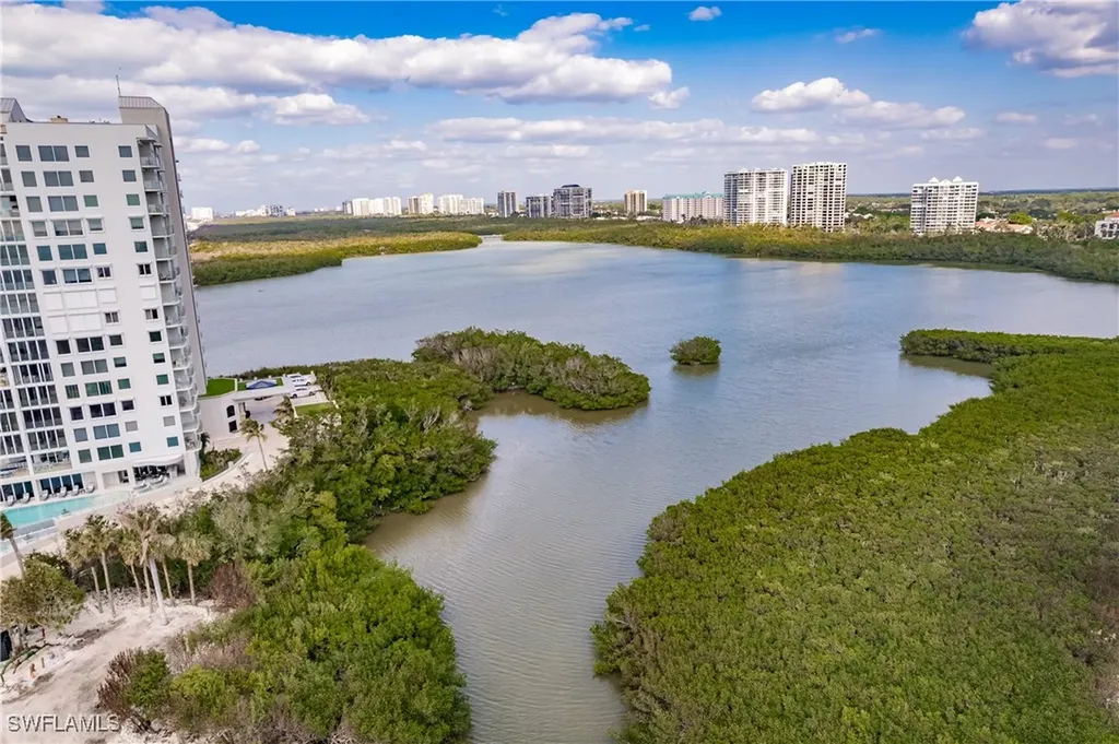 40 Seagate Drive Naples FL 34103