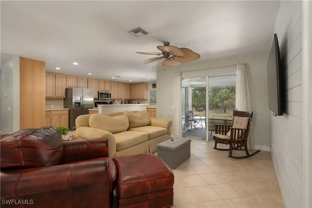 914 Dayton Avenue Lehigh Acres FL 33972