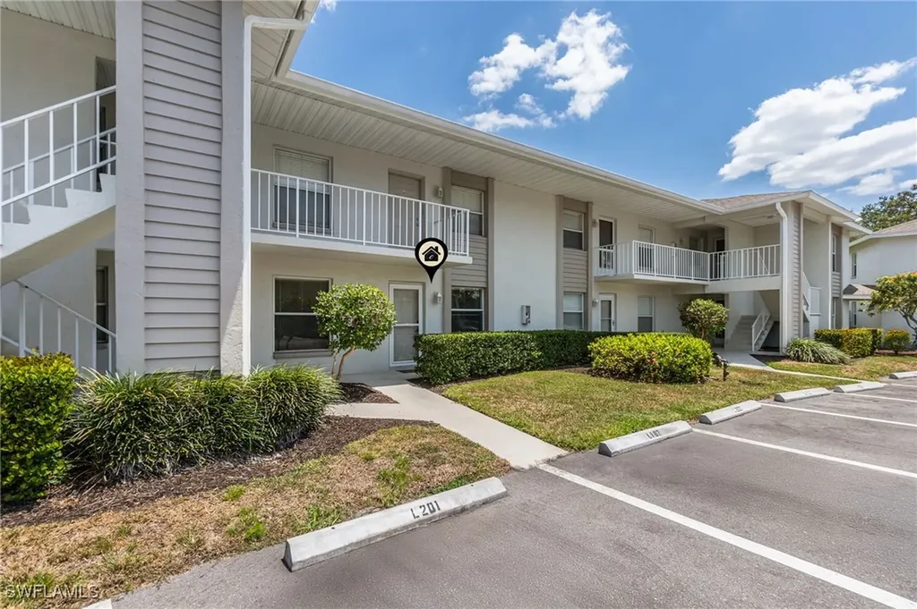 1350 Churchill Circle Naples FL 34116