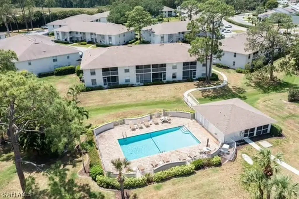 1350 Churchill Circle Naples FL 34116