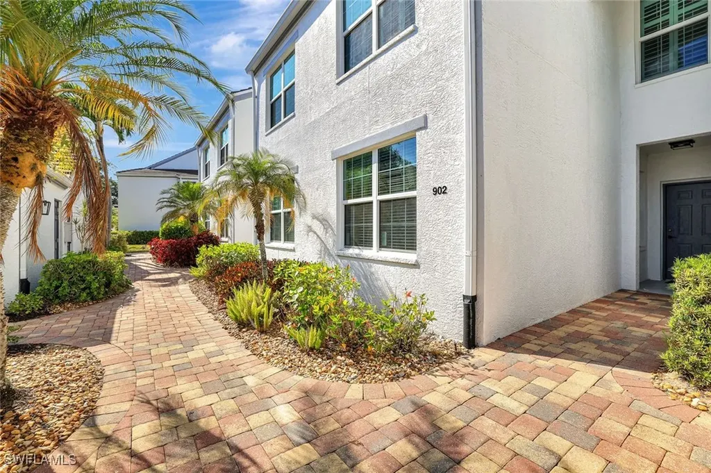 5948 Sand Wedge Lane Naples FL 34110