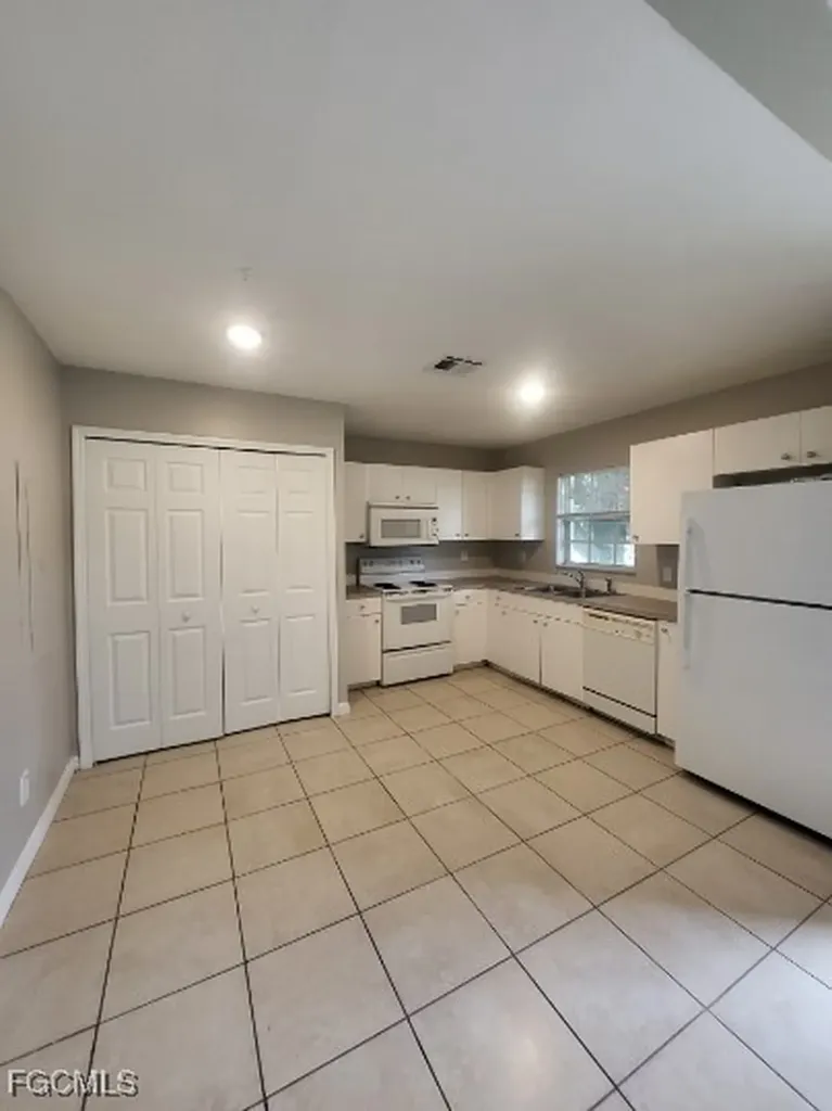 4614 Douglas Lane Lehigh Acres FL 33973