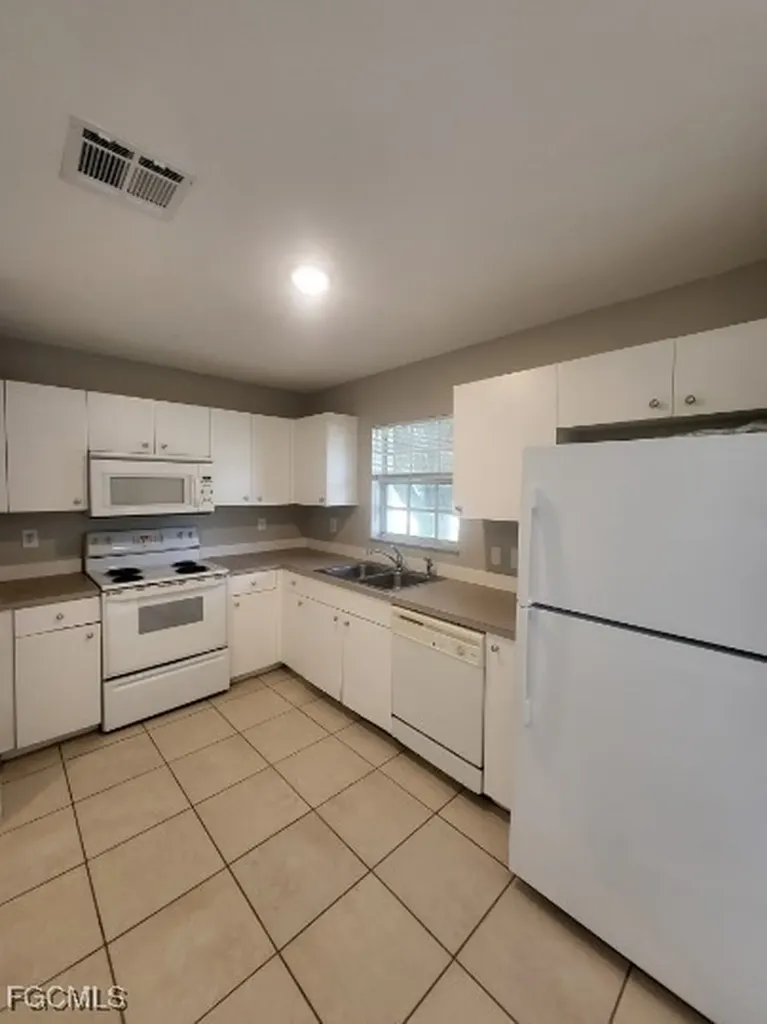 4614 Douglas Lane Lehigh Acres FL 33973
