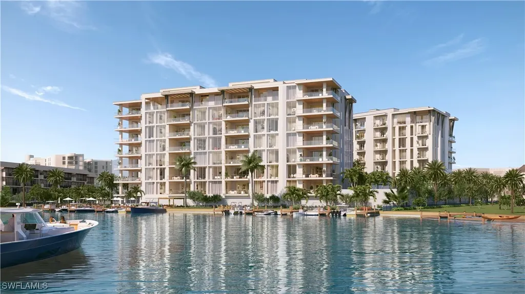 Naples FL, 3300 Gulf Shore Boulevard N, Unit 205