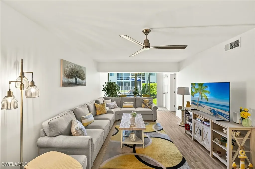 1417 Chesapeake Avenue Naples FL 34102