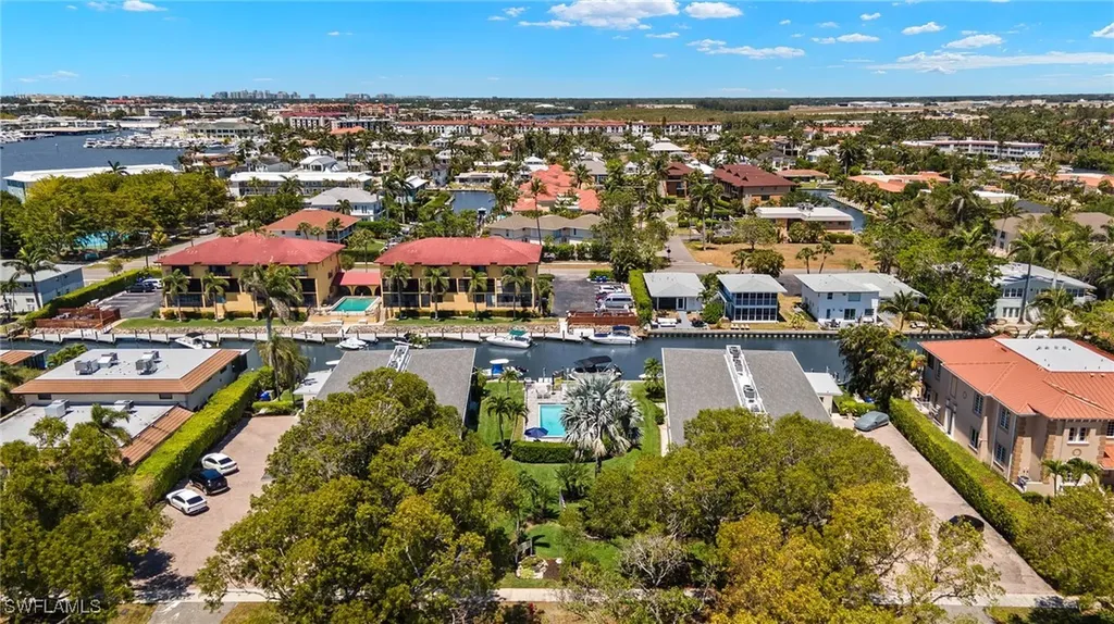 1417 Chesapeake Avenue Naples FL 34102