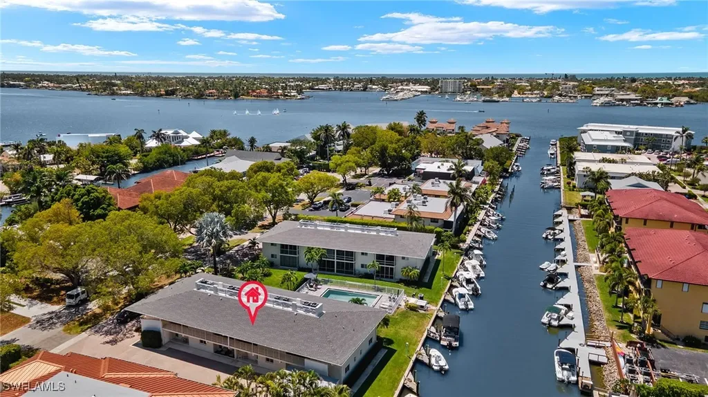 1417 Chesapeake Avenue Naples FL 34102