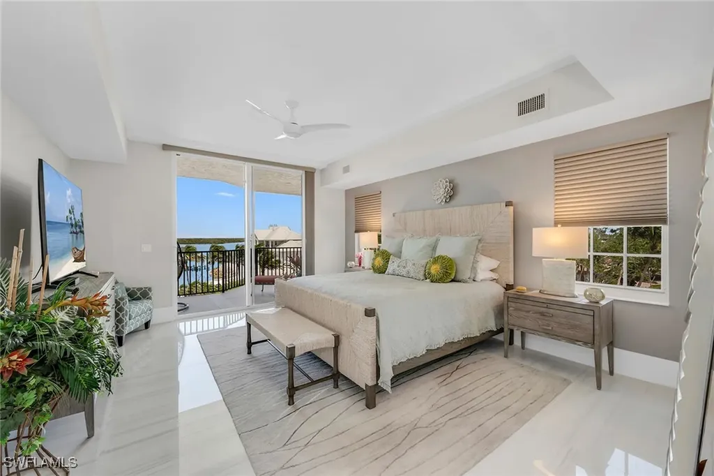 700 La Peninsula Boulevard Naples FL 34113