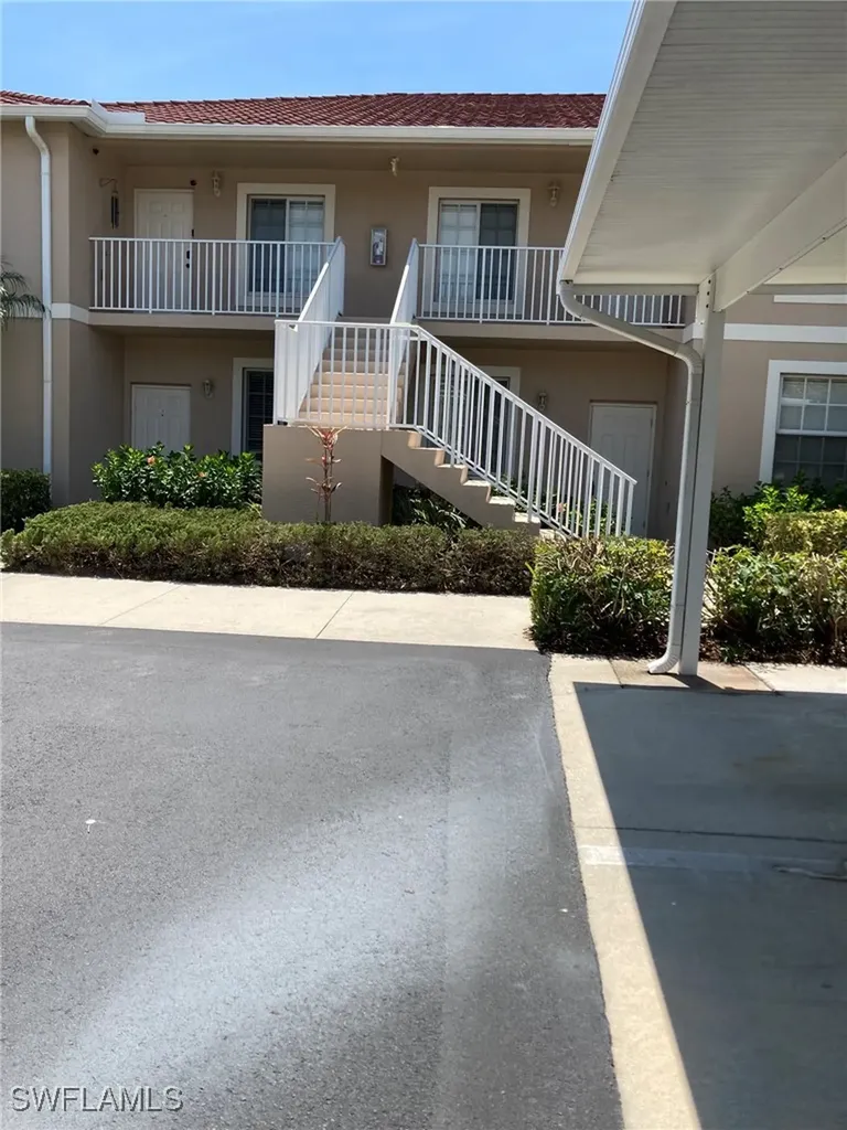 2855 Cypress Trace Circle Naples FL 34119
