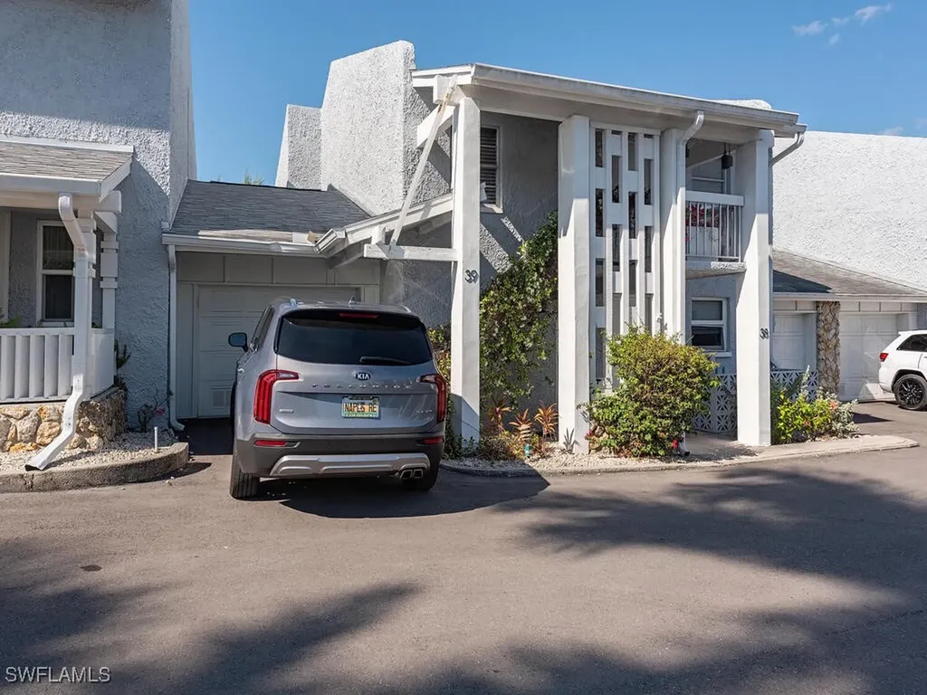 39 Watercolor Way Naples FL 34113