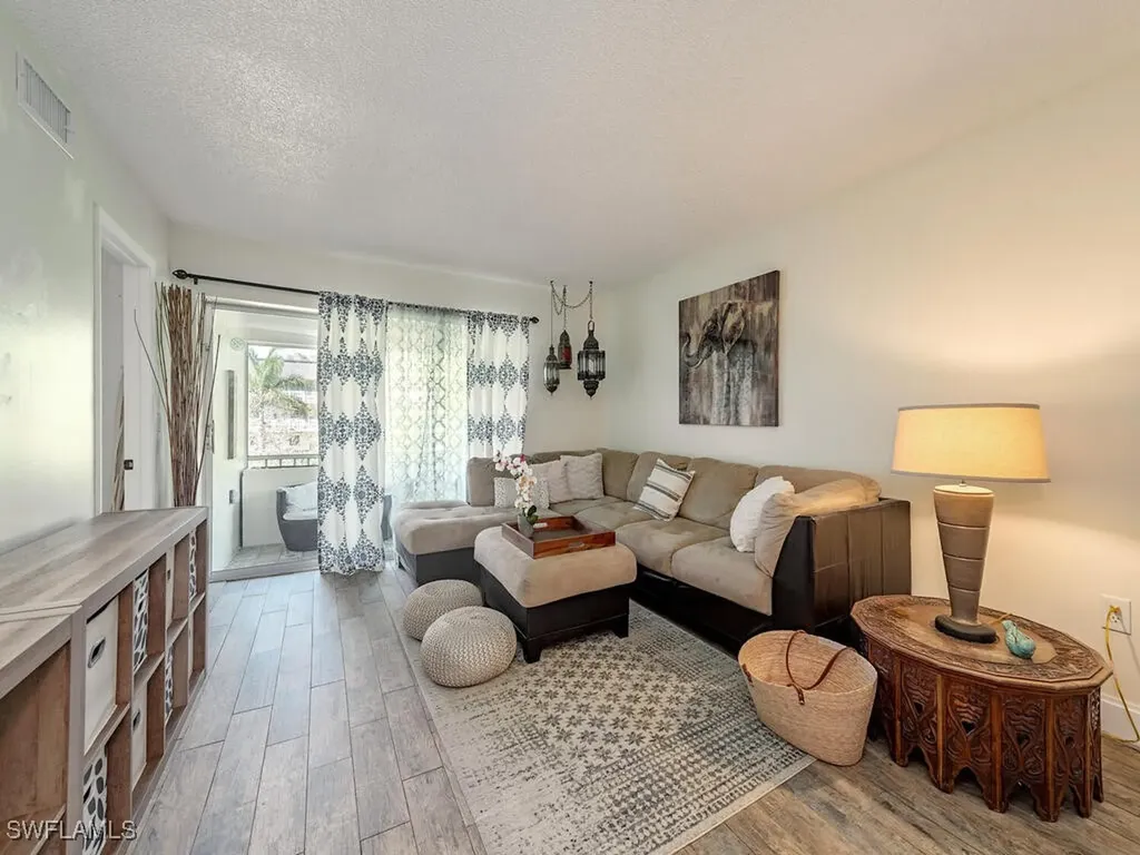 39 Watercolor Way Naples FL 34113