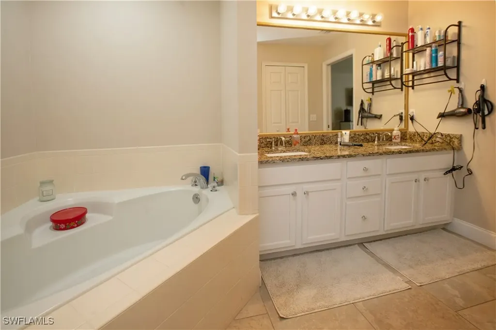 2049 NE 27th Terrace Cape Coral FL 33909