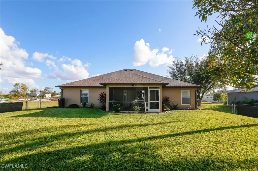 2049 NE 27th Terrace Cape Coral FL 33909