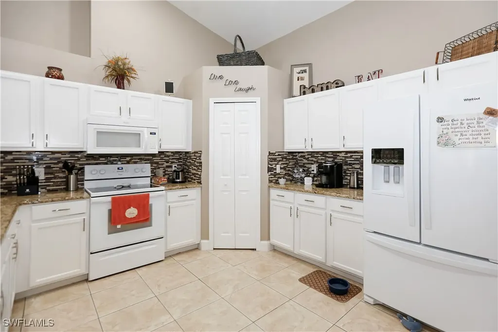2049 NE 27th Terrace Cape Coral FL 33909