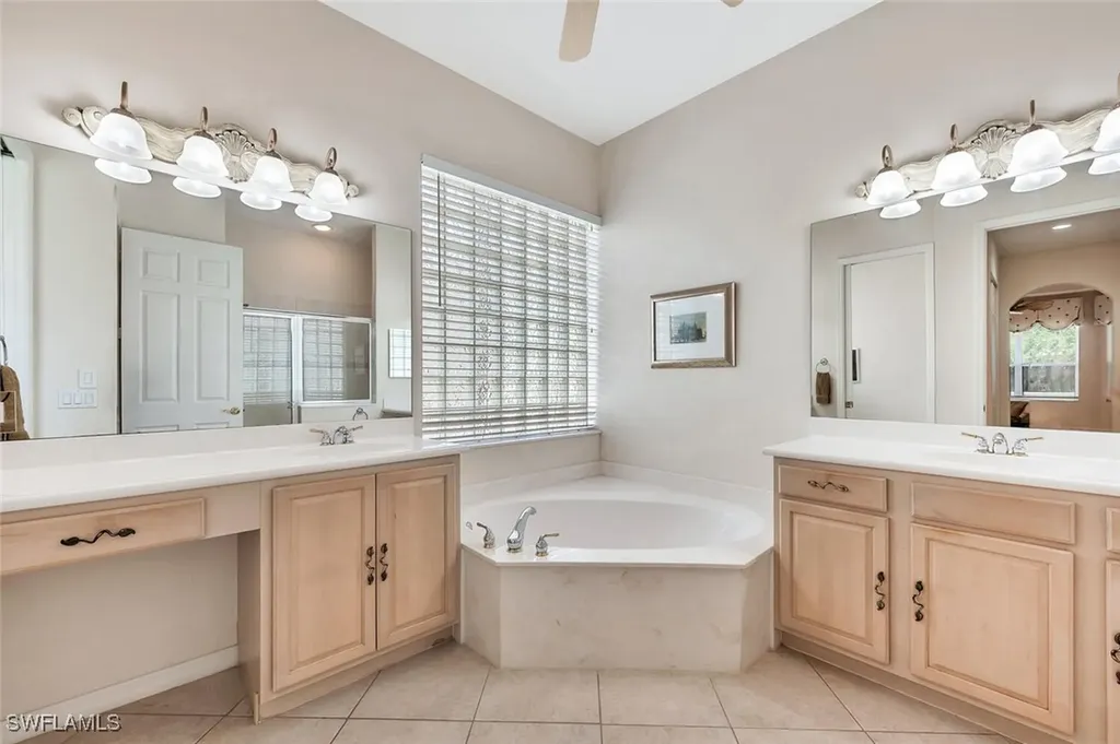 317 Harvard Lane Naples FL 34104