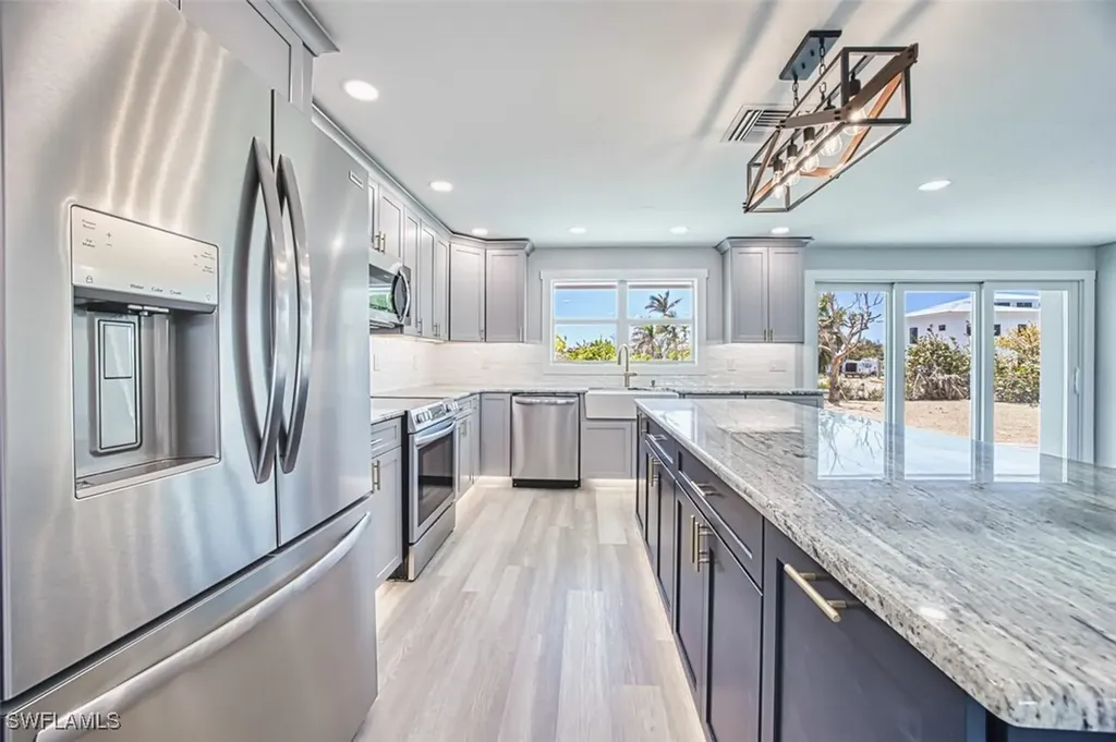446 Lake Murex Circle Sanibel FL 33957