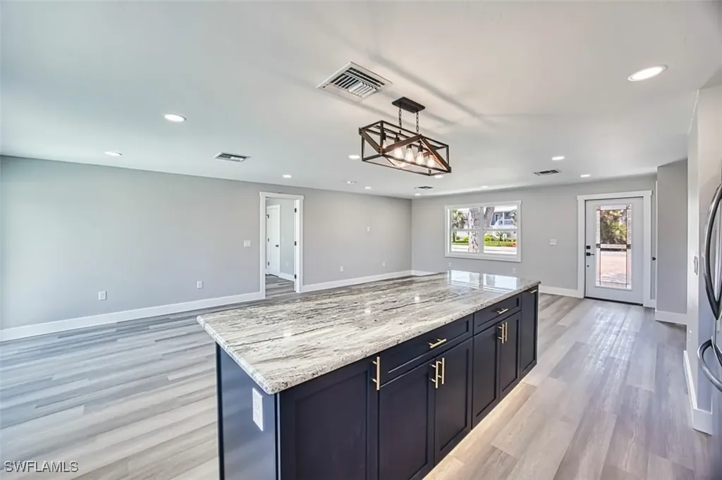 446 Lake Murex Circle Sanibel FL 33957