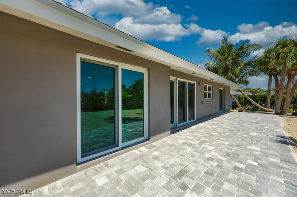 446 Lake Murex Circle Sanibel FL 33957
