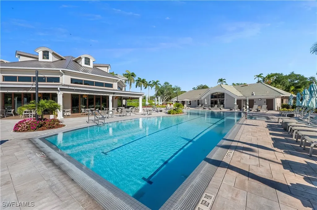 1980 Willow Bend Circle Naples FL 34109