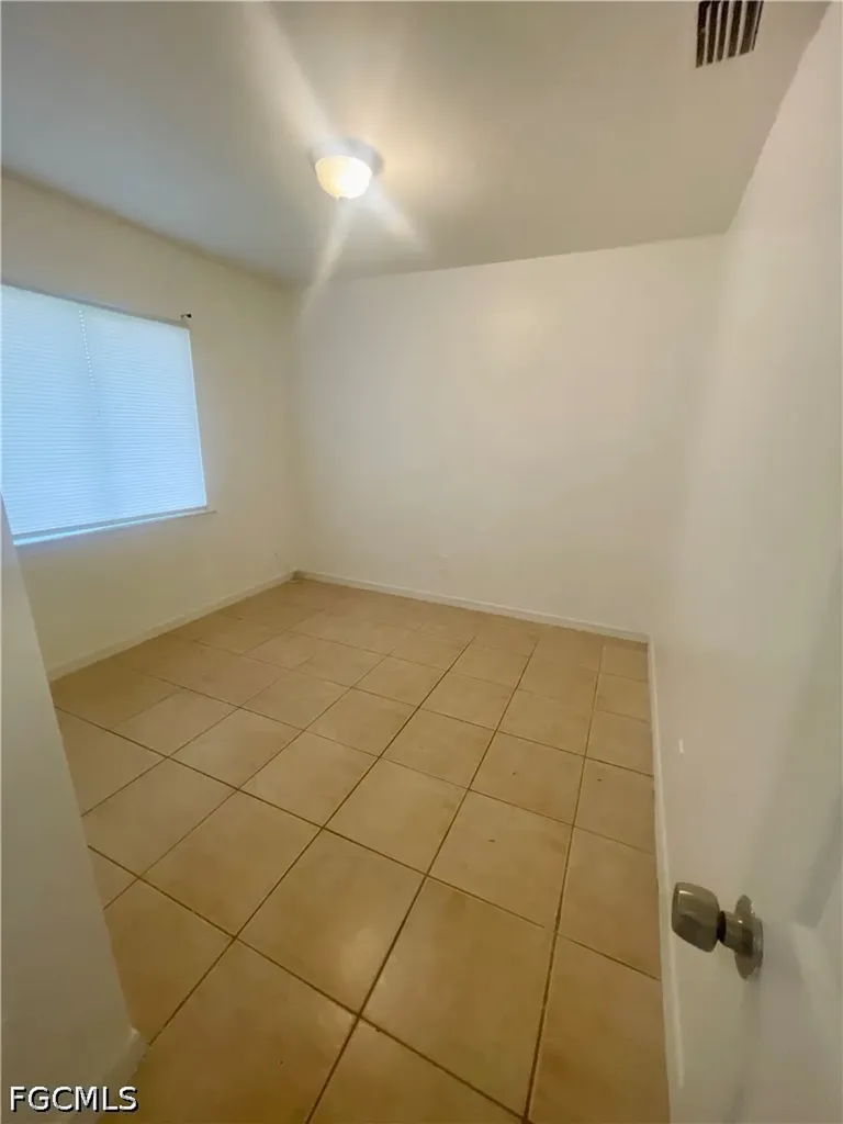 116/118 Gordon Avenue S Lehigh Acres FL 33973