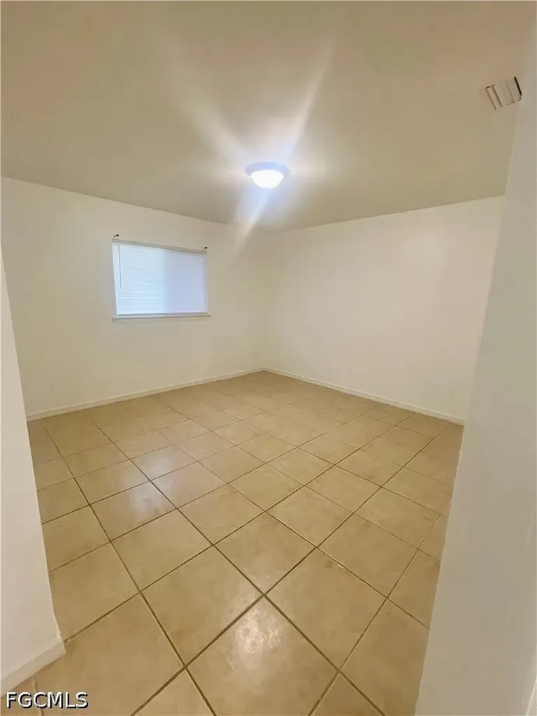 116/118 Gordon Avenue S Lehigh Acres FL 33973