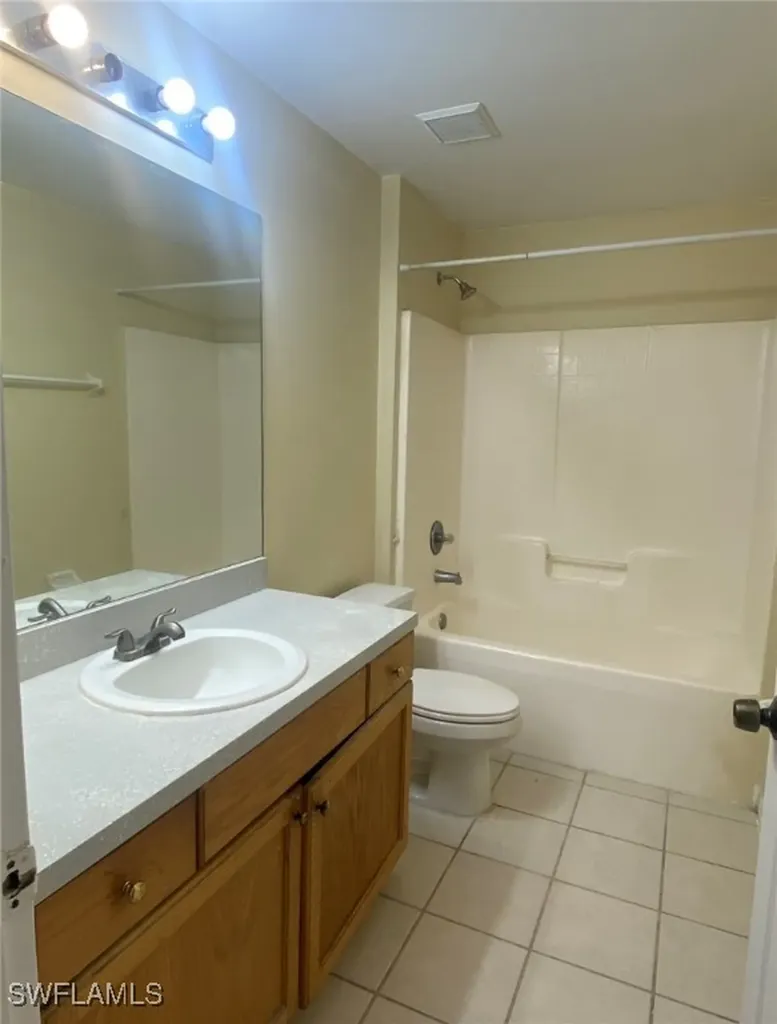 116/118 Gordon Avenue S Lehigh Acres FL 33973