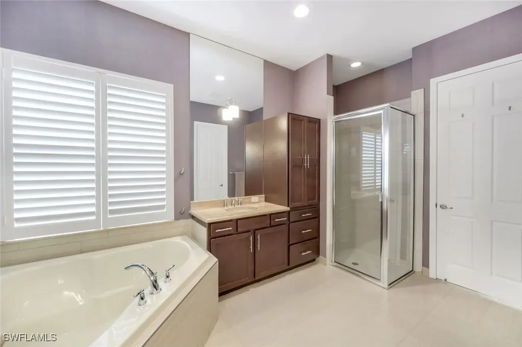 3267 Pacific Drive Naples FL 34119