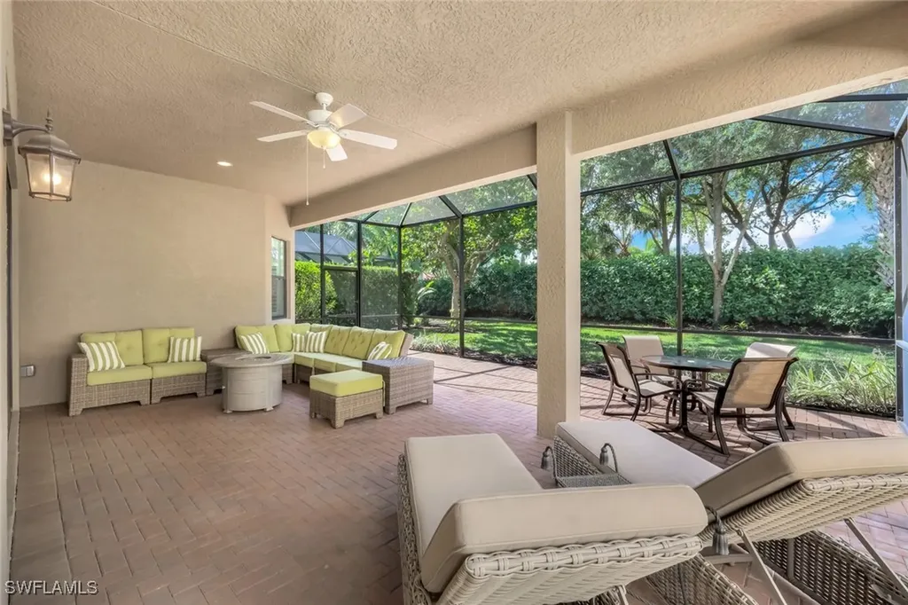 3267 Pacific Drive Naples FL 34119
