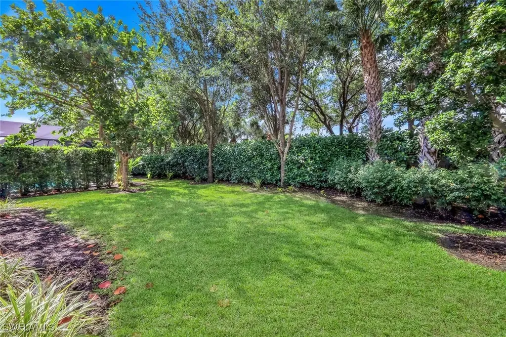 3267 Pacific Drive Naples FL 34119