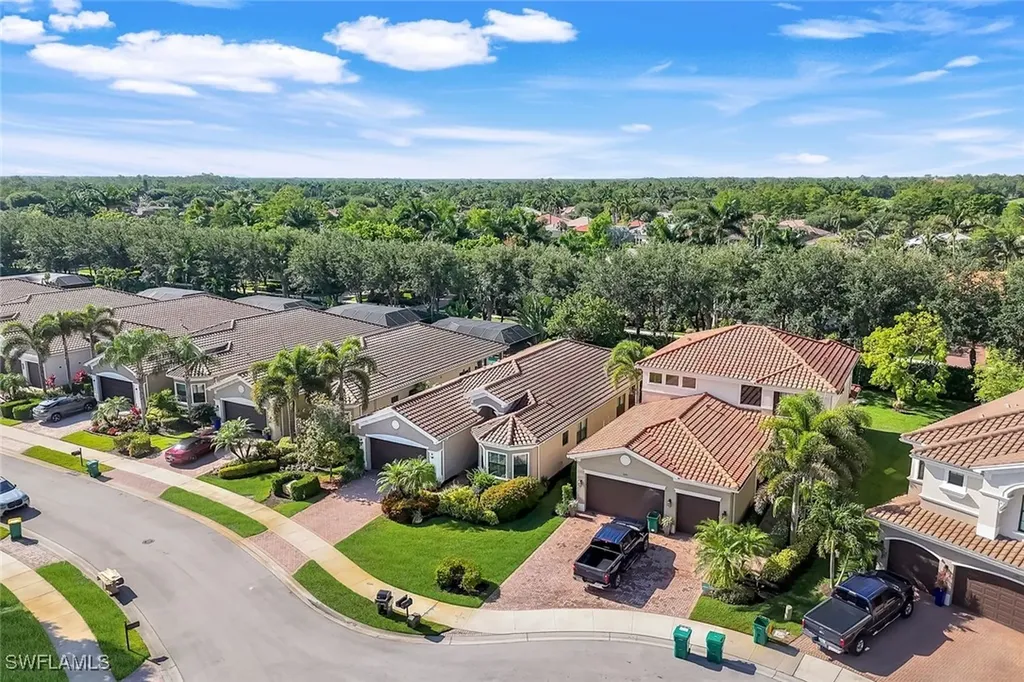 3267 Pacific Drive Naples FL 34119