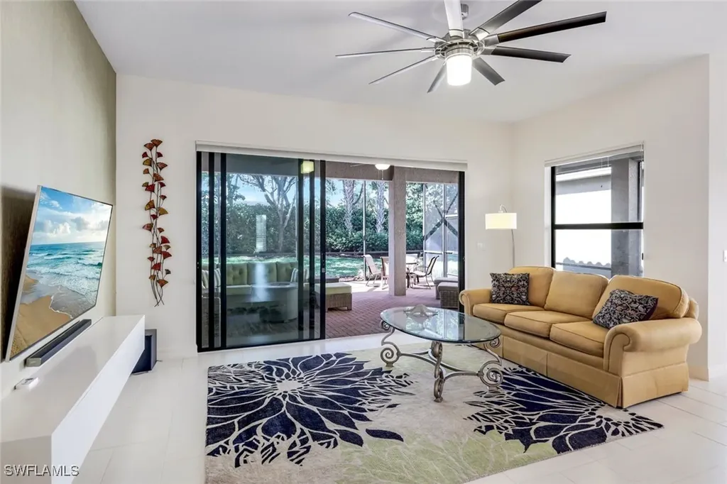 3267 Pacific Drive Naples FL 34119