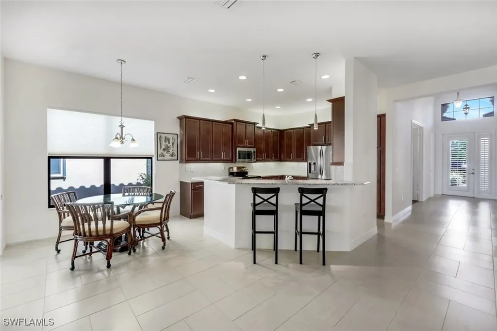 3267 Pacific Drive Naples FL 34119