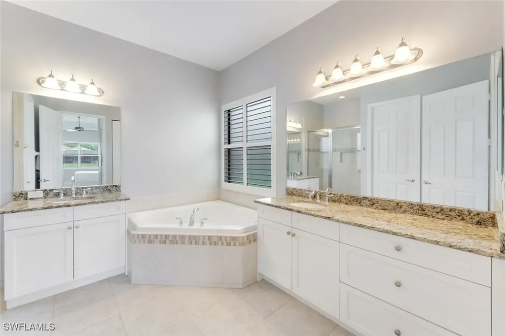 3224 Pacific Drive Naples FL 34119