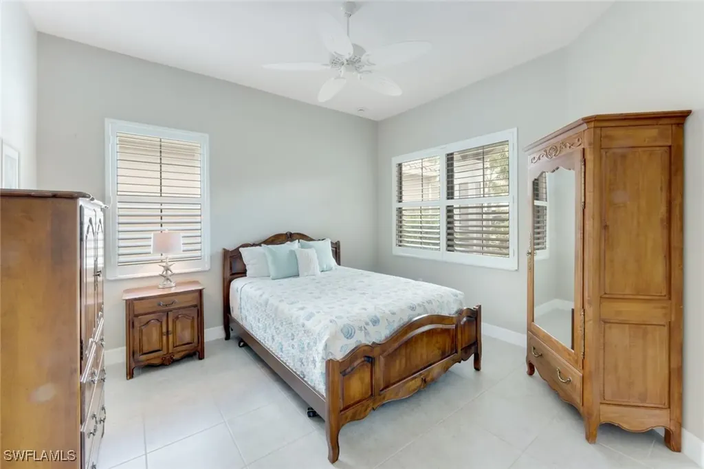 3224 Pacific Drive Naples FL 34119