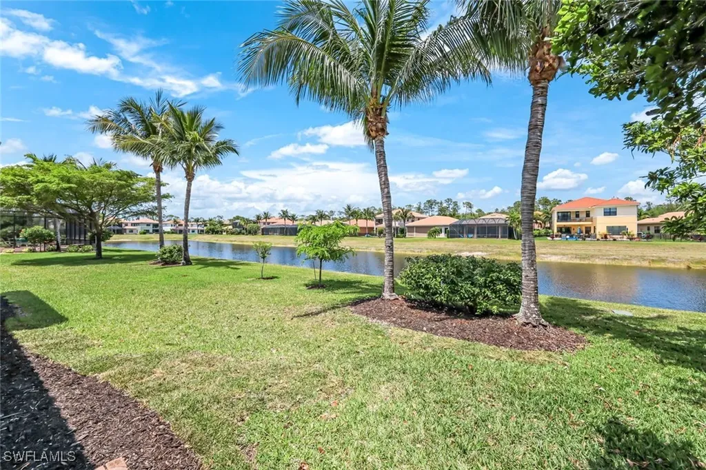 3224 Pacific Drive Naples FL 34119