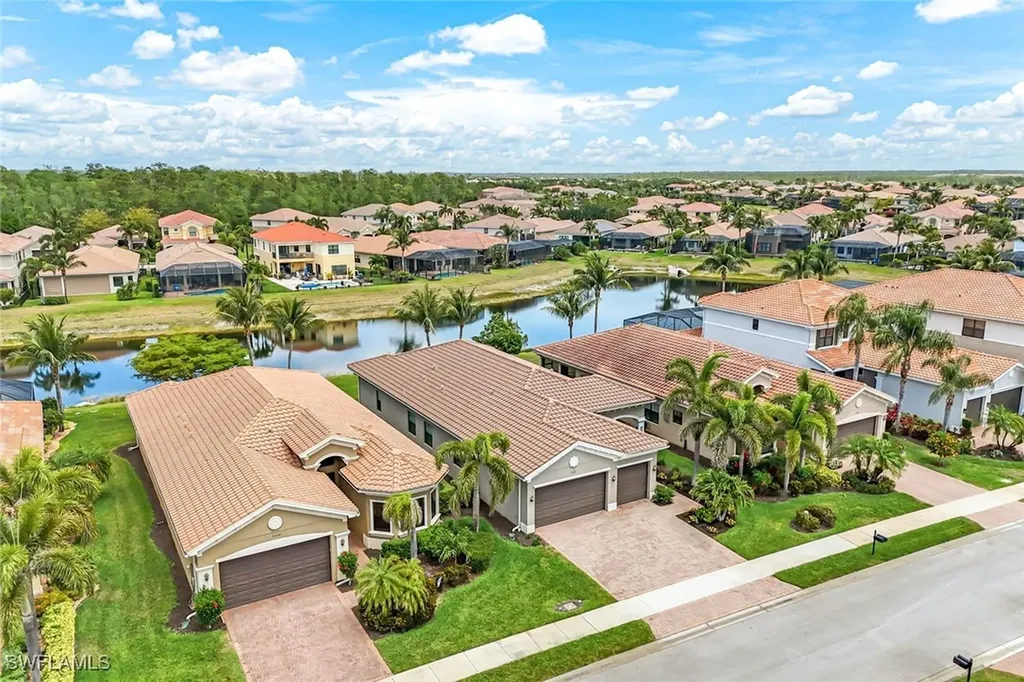 3224 Pacific Drive Naples FL 34119