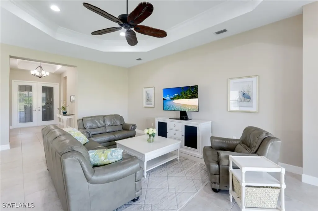 3224 Pacific Drive Naples FL 34119