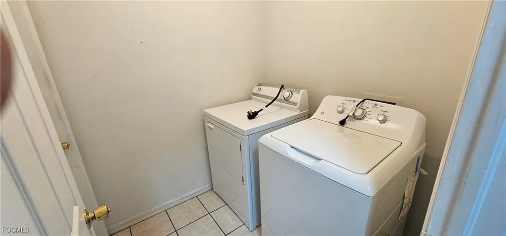 2812 62nd Street W Lehigh Acres FL 33971