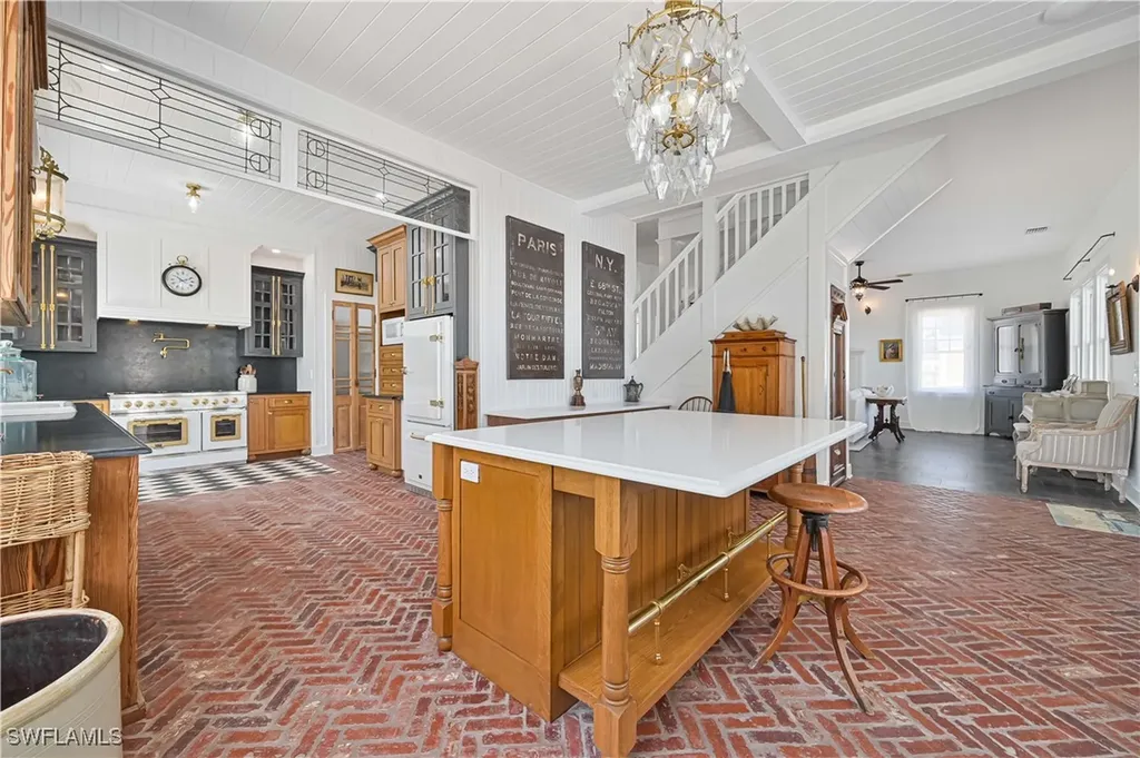 8241 Main Street Bokeelia FL 33922