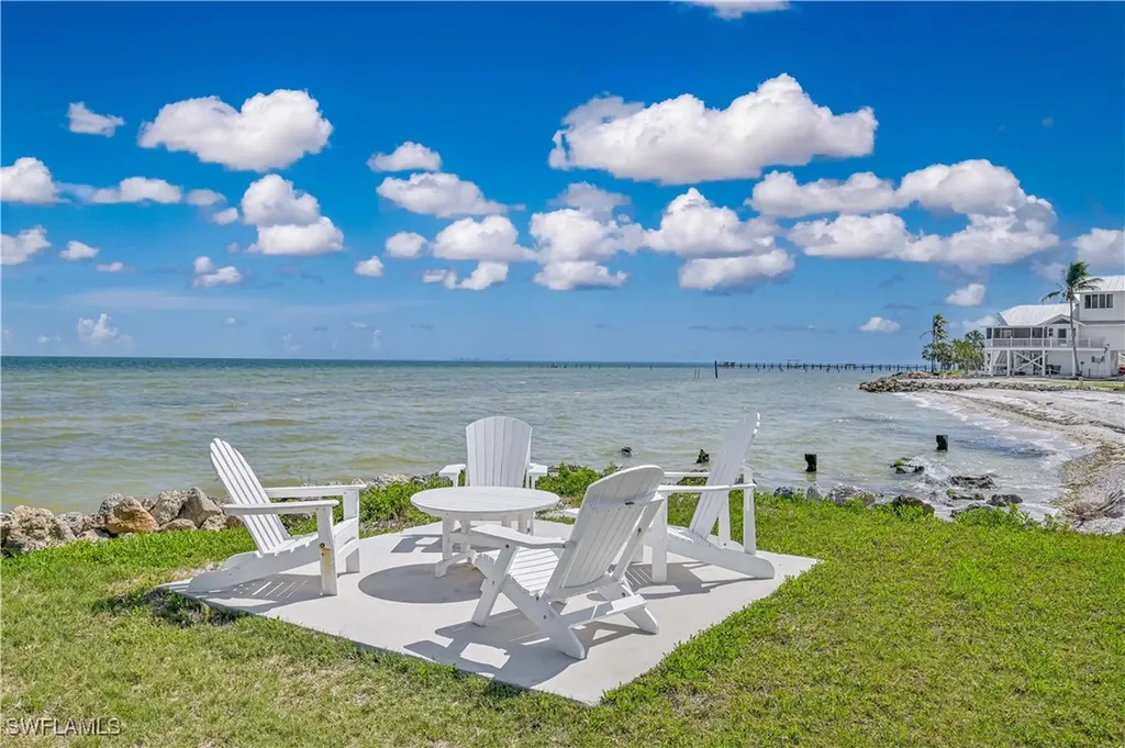 8241 Main Street Bokeelia FL 33922