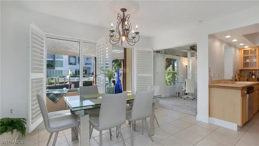 1560 Blue Point Avenue Naples FL 34102