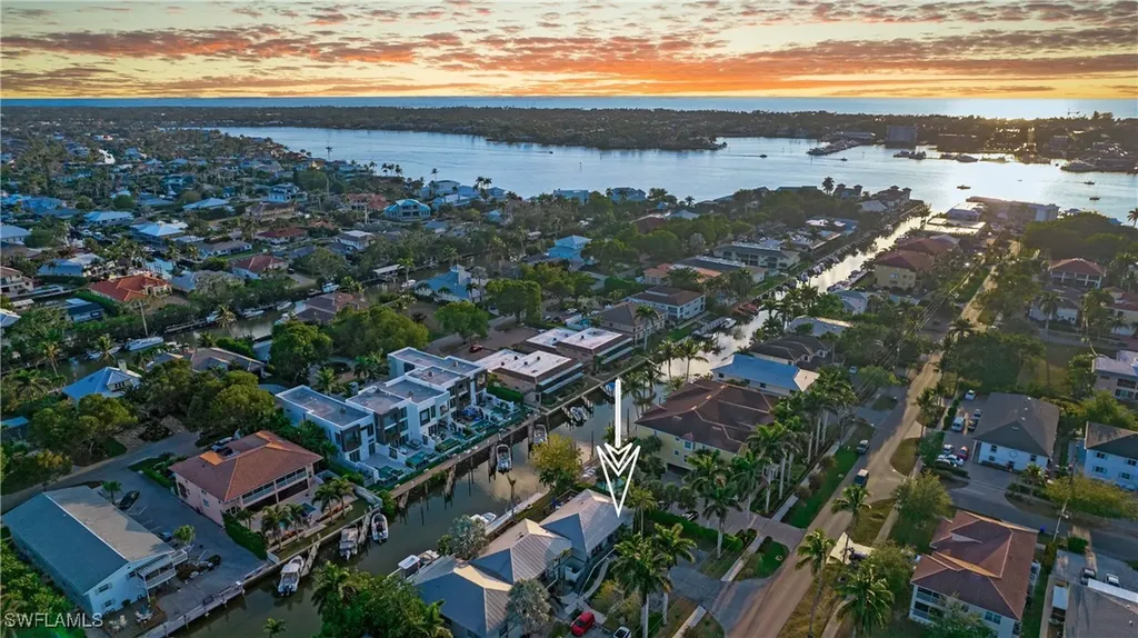 1560 Blue Point Avenue Naples FL 34102